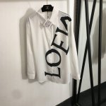 款号20252036 Loew*新款 大Logo字母印花长袖衬衣，白色，粉色，橘红色，绿色，Sml， M码；肩宽48，胸围110，袖长56，衣长71