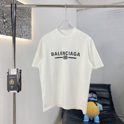 高品质 Balenciag*巴黎25Ss新款短袖T恤 面料采用高克重布料 洗完水260克重 不缩水 不变形 高厚发泡 手感柔软 上身阔挺效果极佳 且舒适柔软质感