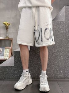 Dior 顶级货品 2025春夏新款休闲短裤 品牌经典Logo休闲裤 定制面料 舒适度极好 手触感强烈 辨识度极高 完美品相工艺 尺码 M-3Xl