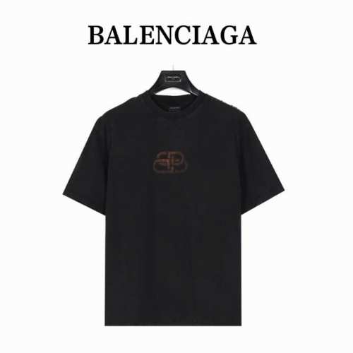 Balenciga 巴黎世家 25Ss 重磅炒雪花破洞锁扣印花短袖T恤 不规则字母前后锁扣数码直喷 极为重工 重磅 G精梳棉面料洗水达300克 专用洗水做旧面料