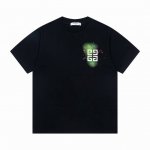上新： 款号：B304 Givenchy 纪梵希新款经典字母图案喷绘印花圆领短袖T恤 1面料采用260克纯棉双纱面料 柔软亲肤、透气性强，定位裁剪工艺Overs