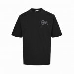 dior 迪奥 25Ss 艺术字母印花短袖 埃及进口顶级面料，甄选尼罗河区域光照极好的上等棉花原料，经过意大利百年工坊定织定染而成，棉感十足，舒适性与透气性兼备
