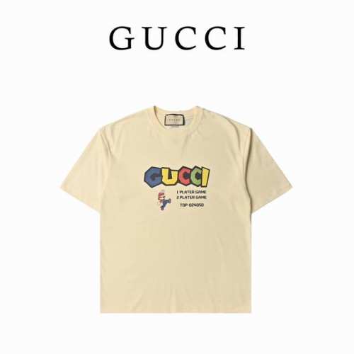 Gucci古驰24ss新款马里奥彩色字母T恤 Gucci春夏最新！！春夏限定款系列 专柜最新款！ 官网上新！！ 专柜同步高品质高版本 超级标志品牌字母领标点缀