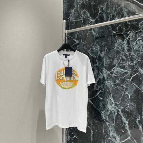 路易 25夏季新款 彩虹假日系列经典Monogram印花链条短袖T恤丨经典版型上身减龄绝绝子！时髦又高级白富美必备单品！定位花立体裁版型百搭不挑人。强烈推荐自留