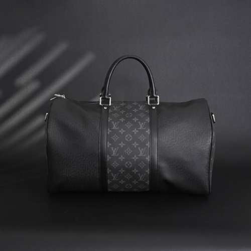 louis Vuitton Lv Keepall 50 老花拼接旅行袋 官网售价20,700人民币，特殊涂层帆布，牛皮革饰边，棉纺织衬里金属配件，双拉链开合设计