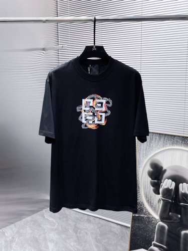 纪梵希 Givenchy 2025新款 圆领 短袖 T恤 体恤 半袖 高端版本 专柜定制面料 透气舒适度高 细节无可挑剔 品牌元素设计理念 体现高品质 手感细腻