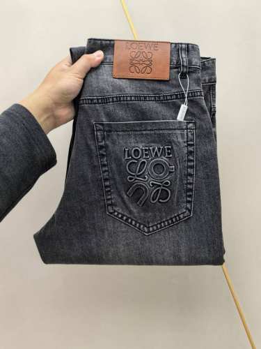 p230 罗意威阔腿裤 2530春夏最新推出男士宽腿牛仔裤新品！重工水洗牛仔面料，定制面料和一般牛仔布料比起来，更加柔软舒适！超重工洗水工艺 双工艺洗水 整条裤