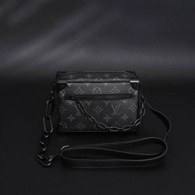 louis Vuitton Lv Mini Soft Trunk 小方盒老花链条单肩包斜挎包 涂层帆布，织物内衬，牛皮革饰边，金属件，拉链外袋，内贴袋，不可拆卸