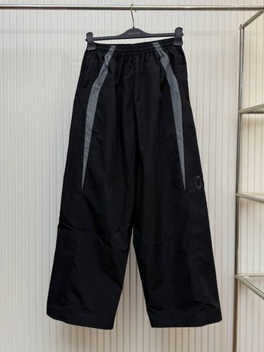 bal 巴黎世家 25Ss拼接梭织休闲长裤 Size：S M L