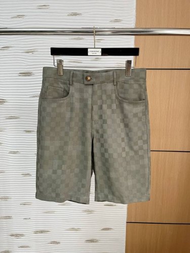 Lv 5S 春夏新款休闲短裤 定制面料 定制Logo ，舒适度极好，手触感强烈。辨识度极高 定制进口面料 做工精细 ：码数 M-3Xl。