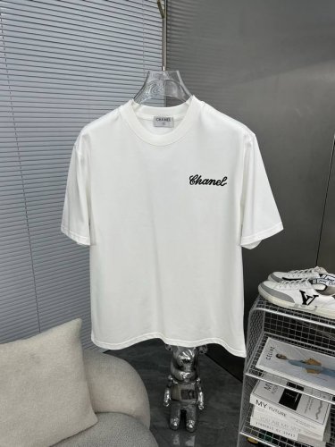 Chanel香奈儿 2025Ss春夏最新款短袖T恤出货啦 2025新款T恤 高版本专用面料 高克重 260G 纯棉面料 上身舒适不失挺阔 针脚刺绣工艺 数字印花