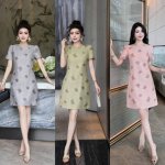 连衣裙 灰色 绿色 粉色S~Xxl 5个码 ~2025 新款上新韩版宽松型重工圆领印花蝴蝶提花面料A字连衣裙 重工时尚素色提花 简约而不简单 优雅高贵大气 超仙