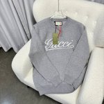 Guccl古驰 Gucc* 24*胸前白线Logo提花圆领毛衣 早秋新款系列 官网同步 胡一天 周翊然同款 撞色提花Logo长袖上衣 撞色提花字母重释经典款的新