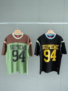 顶级潮流单品 Supreme Ss25 Week8 Split S S Football Top 拼接图案罗纹圆领短袖美式潮流足球衣 男女同款 - 颜色 黑色