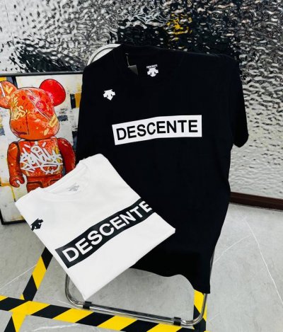 迪桑特 Descente 迪桑特25夏季新款硅胶小标运动短袖T恤997 代工厂p原单品质，260G原版面料手感细腻顺滑，上身超级舒服， 简约大气有质感，做工细节
