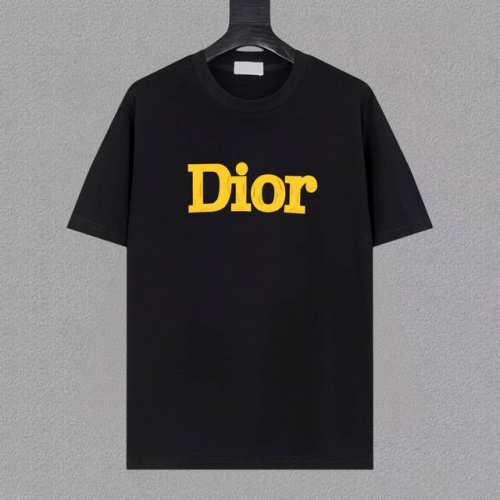 Dior 迪奥25Ss新款短袖，最高版本重工艺印花经典Logo图案，高标准定制，上身非常有型，客供进口高档280克纯棉面料质感非常细腻，细节工艺精湛考究，塑造性