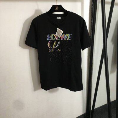 款号 6297 Loew*新款 胸前水彩晕染Logo刺绣字母休闲短袖T恤，黑色，Sml， M码；肩宽43，胸围94，袖长19，衣长66