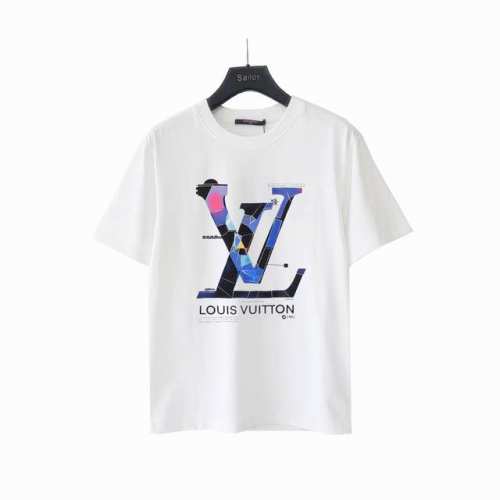 实拍细节图 +尺码表 Louis .Vuitton Lv路易.威登24Ss大Logo印花T恤宽松短袖 男女同款 定制大Logo设计，宽松版型显瘦好看，专柜订制顶