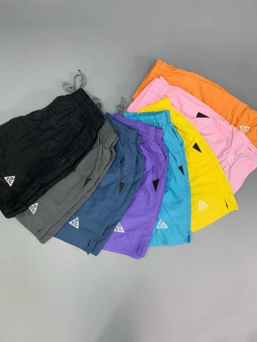 nike Acg基础经典款运动情侣款五分速干短裤 Nike Acg户外美式五分梭织速干运动休闲短裤，绝对是你的夏日必备！ 内里网布兜底设计超贴心，不仅透气，还能