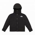 230 The North Face 北面Tnf 经典1990冲锋衣 黑色 高端版本 1、面料：采用戈尔公司2L双层Gore-Tex面料，面料表层做超高强度防水