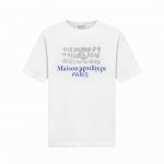 Madison Margiela 马吉拉 25Ss高版全新做法3D双重工艺，反光镜片硅胶+植绒材质重工艺形成的Logo圆领短袖T恤。 定制240克同缸染面料 手