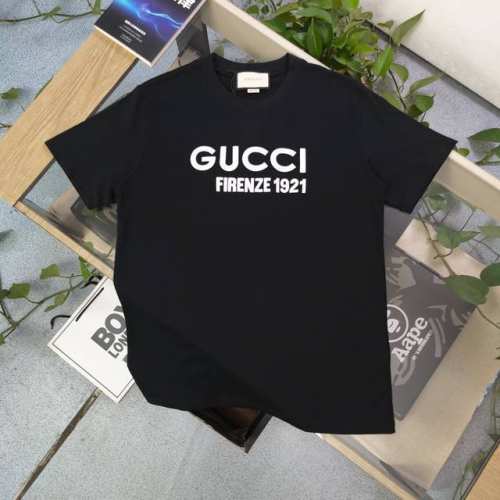 款号 Zsf7017 高版本 2025新款Gucci古驰经典重工刺绣字母图案Logo绣花休闲情侣宽松短袖T恤 独一无二的活性环保面料染色 32支双纱精梳纯棉爽滑