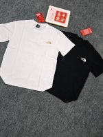 the North Face 北面2025年夏新款短袖T恤 官网同款 男女同款 双面液氨面料升级 采用日本液氨丝光工艺双面处理 液氨技术能使棉纤维膨胀后收缩 比