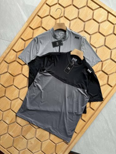 helly Hansen 海丽汉森 男士速干冰丝高弹拼色透气户外休闲运动跑步半拉链短袖T恤 全身重工四针六线工艺+3D裁剪拼接工艺，肩膀非常简约精致的硅胶Log
