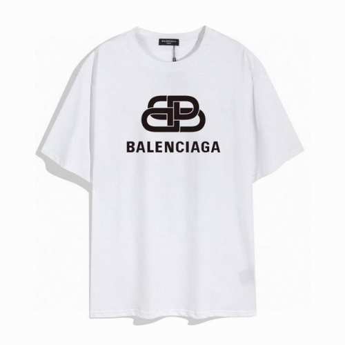 Balenciaga 巴黎世家经典锁扣短袖 品质升级 精致做工 手感柔软 充满了复古工艺还拥有厚实的手感 标志性的图标 独有的辨识度 高克重纯棉质感一流 男女同
