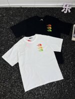 北面The North Face 胸口Logo印花简约时尚百搭纯色圆领短袖T恤 男女同款 忙碌的工作日，想要穿搭轻松又出彩？北面这款胸口Logo印花短袖T恤是你