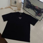 Boy London25老鹰情侣短袖Tee男女同款 超高版本 经典图案设计朋克不羁！！面料由品牌面料商直接供应 日本进口胶浆印花，这个印花很稳固的不会开裂，男女