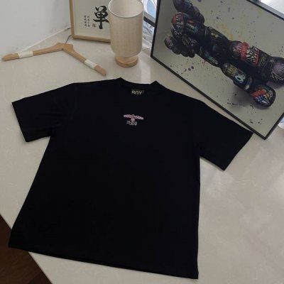 Boy London25老鹰情侣短袖Tee男女同款 超高版本 经典图案设计朋克不羁！！面料由品牌面料商直接供应 日本进口胶浆印花，这个印花很稳固的不会开裂，男女