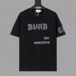 Burberry 巴宝莉 25Ss新款短袖，最高版本重工艺经典刺绣Logo图案，高标准定制，上身非常有型，客供进口高档280克纯棉面料质感非常细腻，细节工艺精湛