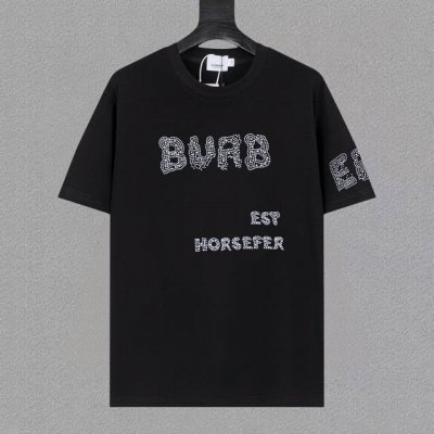 Burberry 巴宝莉 25Ss新款短袖，最高版本重工艺经典刺绣Logo图案，高标准定制，上身非常有型，客供进口高档280克纯棉面料质感非常细腻，细节工艺精湛