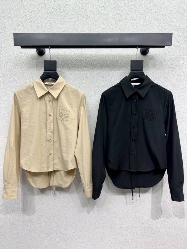 罗意威衬衣 低调又时髦 版型百搭不挑人 都可驾驭 百搭又帅气 高品质 两色 尺码Sml