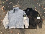 Stone Island 石头岛纯色立领复古工装飞行服夹克外套 Stone Island 石头岛纯色立领复古工装飞行服夹克外套 新款实拍图！ 面料采用高品质涤纶