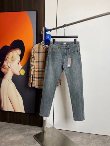 D家牛仔裤 牛仔蓝 Size：29 30 31 32 33 34 36 新品 10005
