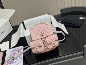 配折叠盒飞机盒 Size：20*20Cm 香奈儿 Duma 双肩包 23P黑金小青蛙 可可爱爱 本季最可爱的双肩包 单肩 双肩手提