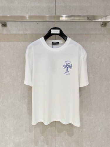 市场有仿版认准工艺和面料 25Ss克罗家纯棉最新面料 最高版本 胸前后背克罗心重工直喷印花工艺经典标识图案Logo时尚简约潮流短袖，最顶级的品质专柜原单短袖，顶