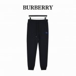 burberry 巴宝莉刺绣战马后口袋徽标长裤 男女同款全新美学灵感趣味设计,渠道性质精品。让整体造型设计更加优雅时尚，今夏最火系列，无数明星潮人追捧。裁剪工艺