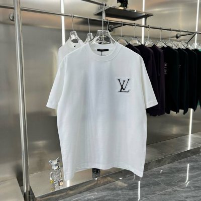 louis Vuitton路易威登2025Ss新款贴布拼色割破绣花字母情侣休闲短袖T恤 最高版本 定制面料290克双纱 贴布拼色面料割破绣花字母工艺设计 辅料