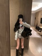 上新 Thom Brow*E Tb高级学院风小狗烫钻长袖T～ 超级火的单品 怎么搭都好看～ 每一处都精雕细琢 做工超级精致 高端奢潮品 强推款 颜色：黑色 白色