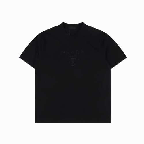 prada普拉达 基础款 胸章立体刺绣短袖 尺码Xs-Xl