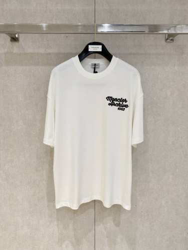 moncler 蒙口大爆款 2025春夏新款首发专柜最新款短袖圆领T恤 高端订制 设计前卫时尚！品牌Logo重工艺设计 高端定制面料.手感柔软.穿着舒适.专柜级