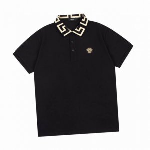范思哲Versace 夏季新款 金色老人头刺绣翻领短袖Polo衫 领子拼织设计，定制字母标识纽扣，细节到位，采用棉质珠地布制成，手感舒适，男女同款 Color:
