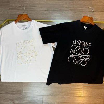 顶级版本★Loewe罗意威Ss25春夏新款字母大幅刺绣短袖T恤 Hk专柜同步上新 超高品质280克双纱面料 原版定制，刺绣工艺，舒适柔软透气 休闲宽松版型 潮流