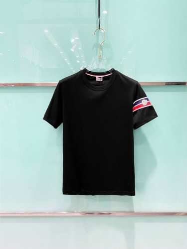 新品 蒙口男士时装款圆领短袖T恤，贸易公司洋行货，高级限定款，25年春夏新品，明星级人气单品！ 客供埃及进口顶级面料，甄选尼罗河区域光照极好的上等棉花原料，经过