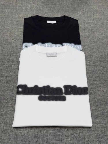 新品 Cd家族男士时装款圆领短袖T恤，贸易公司洋行货，重磅高级心水之物，25年春夏系列，超级明星级Top单品！ 客供埃及进口顶级面料，甄选尼罗河区域光照极好的上