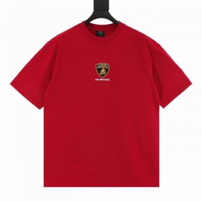 balenciag 巴黎世家 兰博基尼联名刺绣Logo短袖T恤. 胸前饰有兰博基尼微标 刺绣小字母 简约百搭 版型釆用Os宽松落肩版型. 男女同款 码数 S-X
