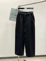 Balenciaga 巴黎世家，2025春季最新品，专柜同步有售，原单狠货，时尚休闲裤，进口原版水洗弹力面料，舒适有弹性，顶级刺绣工艺字母图案Logo，原版五金